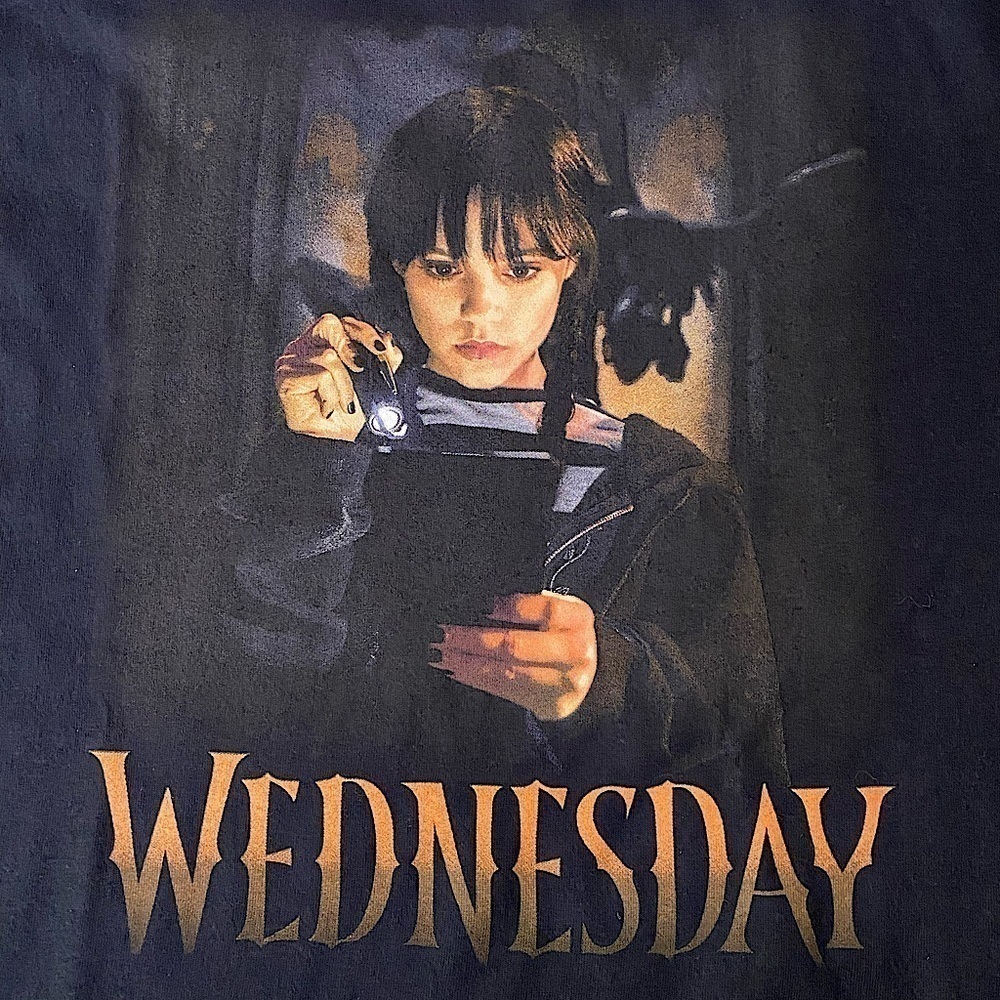 Wednesday Adams Black Graphic T-shirt Tee Nwt Size Large L - Picture 3 of 5